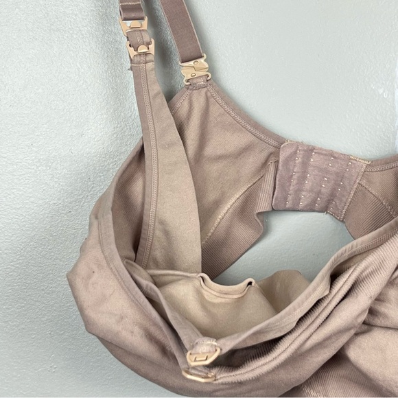 Kindred by Kindred Bravely beige Hands-Free Pumping & Nursing bra, XXL Busty. - Picture 6 of 9
